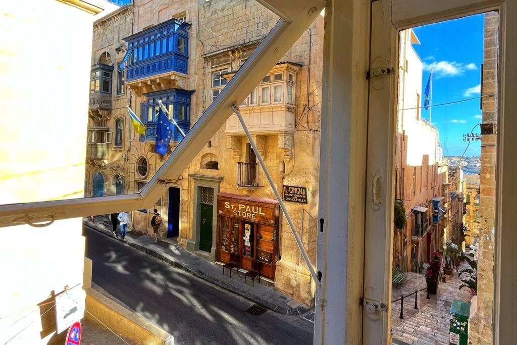 Heart Of Valletta - Apartment Екстер'єр фото
