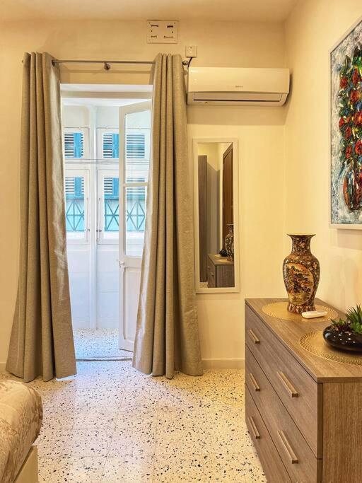 Heart Of Valletta - Apartment Екстер'єр фото
